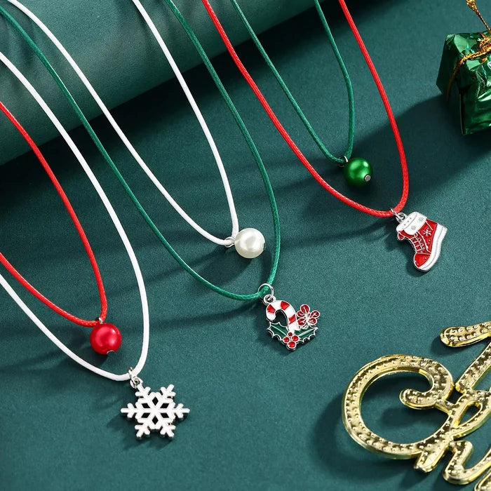 2 Piece Christmas Themed Pendant Necklace