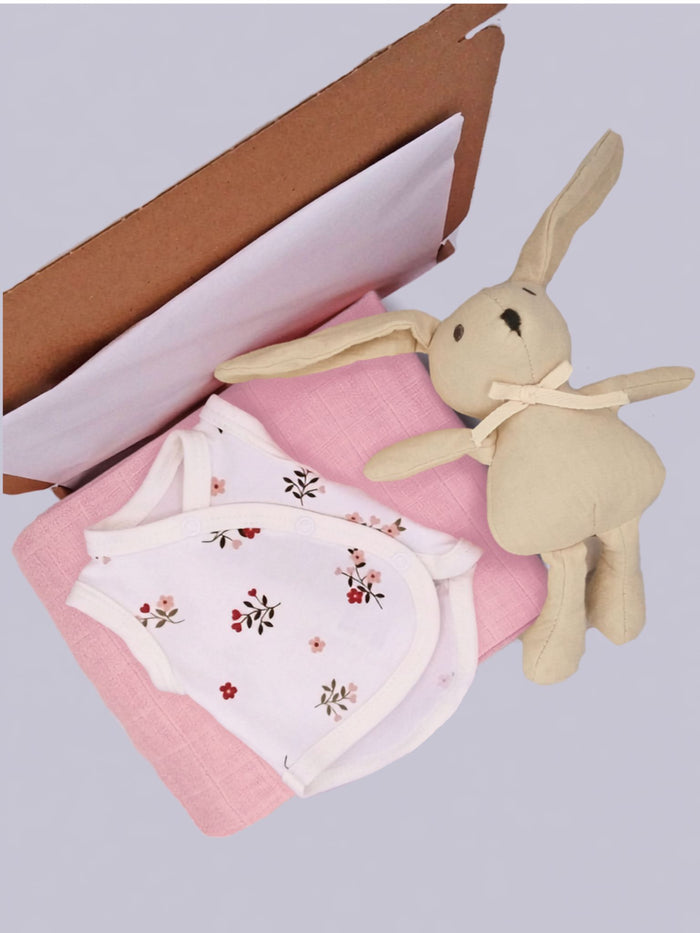 Beautiful Bloom Gift Box - Incubator Vest, Toy, Pink Muslin Gift Set Little Mouse Baby Clothing & Gifts
