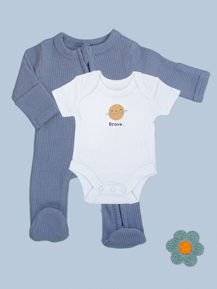 Blue zipped Sleepsuit & 'Brave' Planet Motif Bodysuit Set. Set Little Dreamer