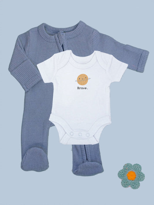 Blue zipped Sleepsuit & 'Brave' Planet Motif Bodysuit Set. Set Little Dreamer