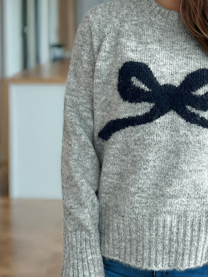 Chic Bow Round Neck Sweater - Soft Knit, Cozy & Versatile
