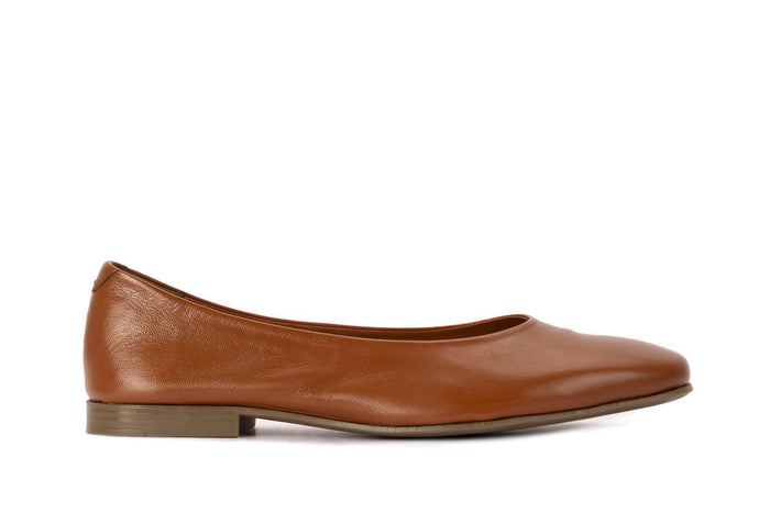 Colette Women's Sustainable Ballet Flat  #color_cognac