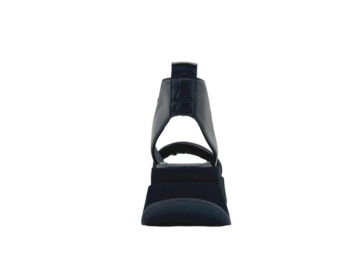 Elena Iachi - C-22 (Black)