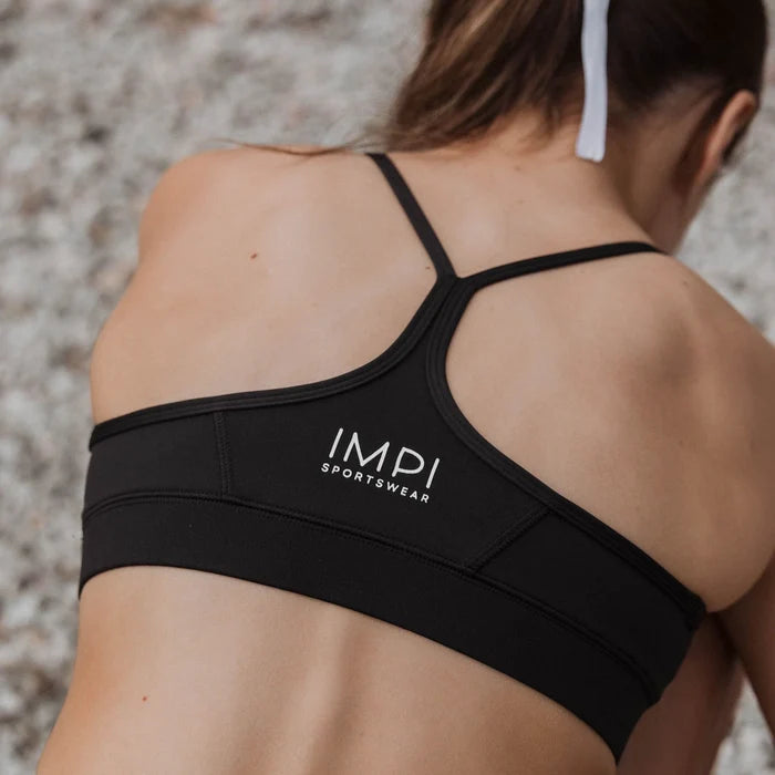 black sports bra