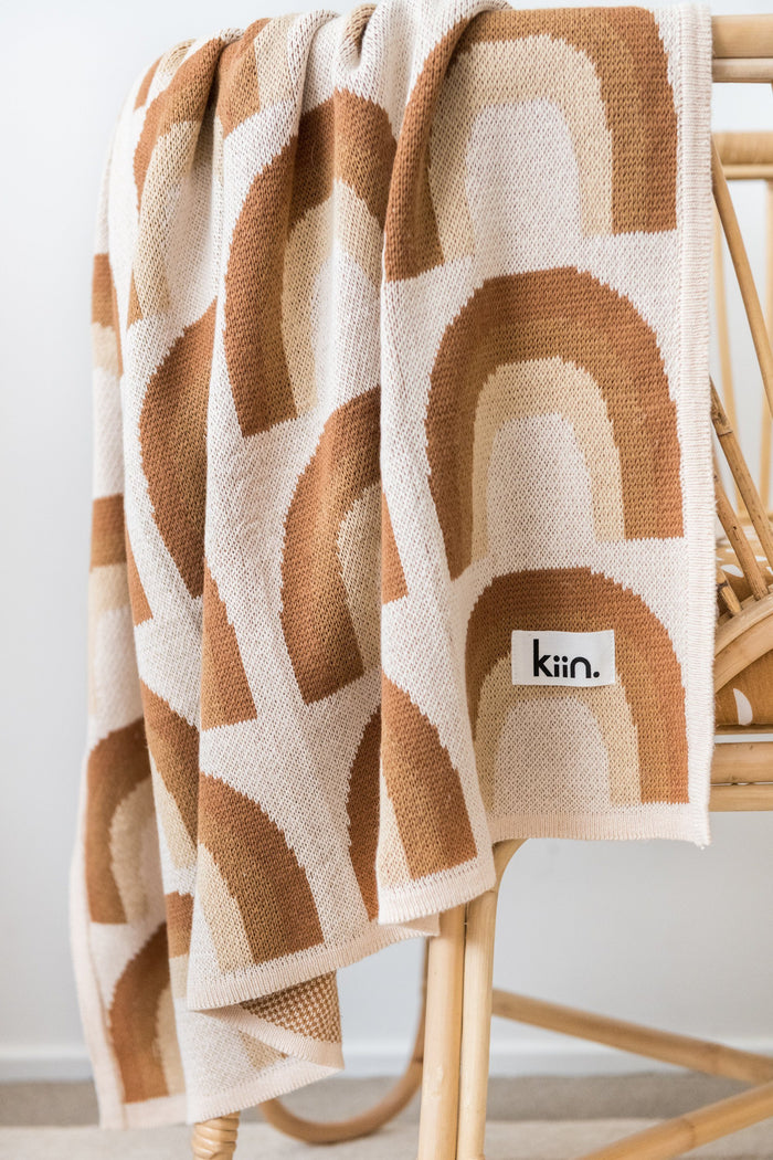 Kiin Organic Cotton Knitted Rainbow Blanket