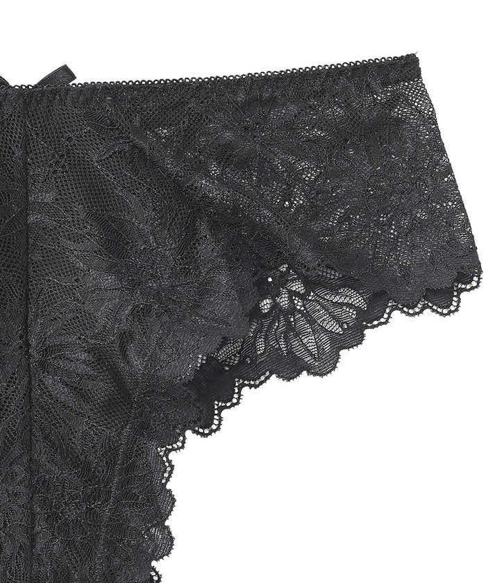 Lace-Up Cheeky