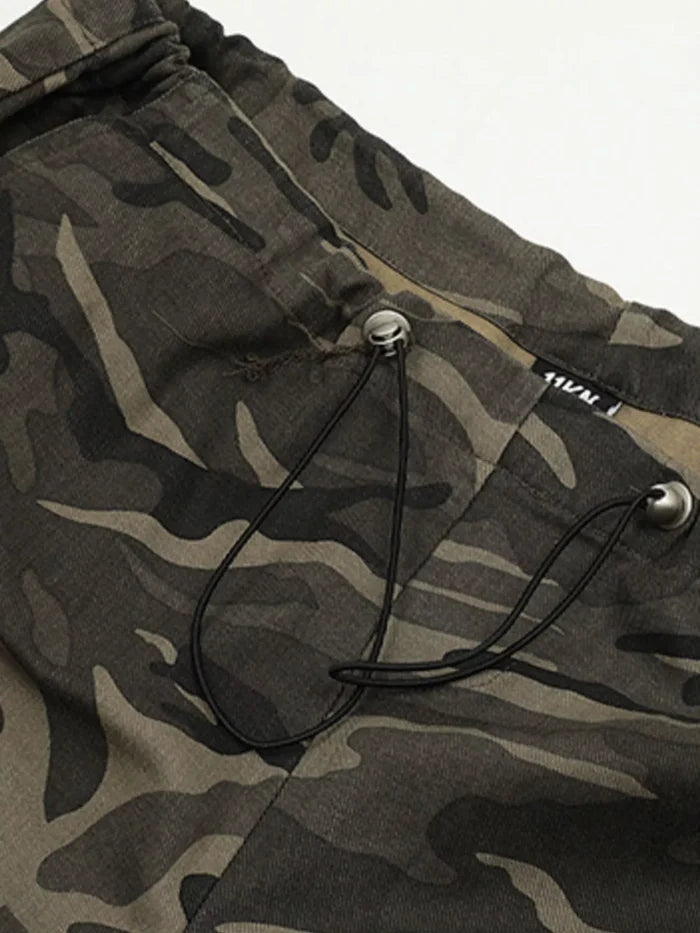 Men's Relaxed Fit Camouflage Cargo Pants