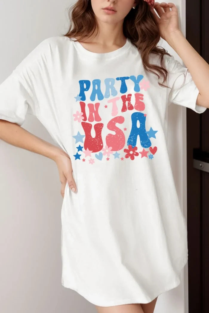 PARTY IN THE USA Graphic Oversized Tee