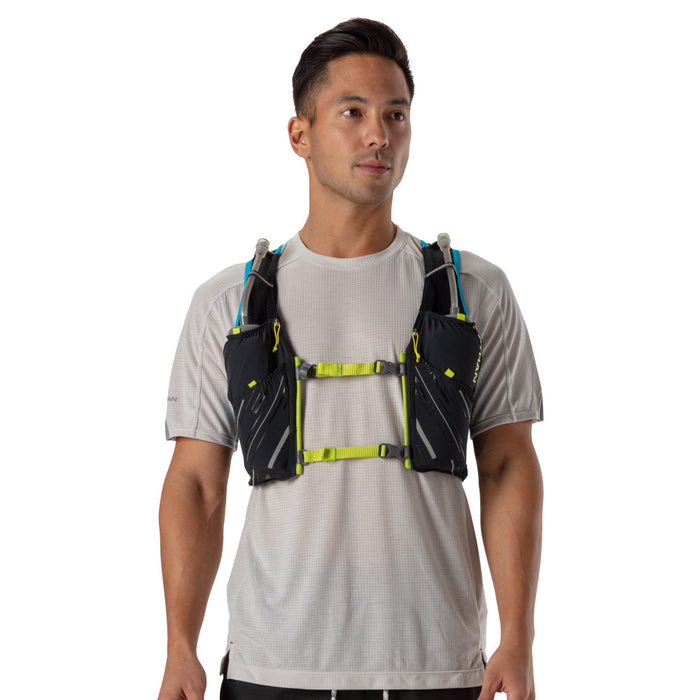 color:Black/Finish Lime||seo:Nathan Pinnacle 4 Liter Men's Hydration Race Vest - Black/Finish Lime Green - Male Runner Front View