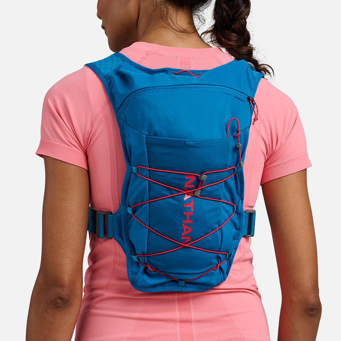 color:Electric Blue/Ribbon Red||seo:Nathan QuickStart 3.0 6 Liter Hydration Pack - Electric Blue/Ribbon Red - On Model - Back View