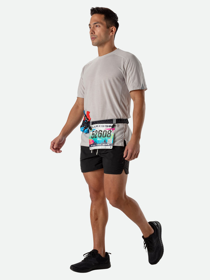 color:Black/Reflective Silver||seo:NATHAN Race Number Belt Nutrition Waist Belt - Black/Reflective Silver - Runner Side View