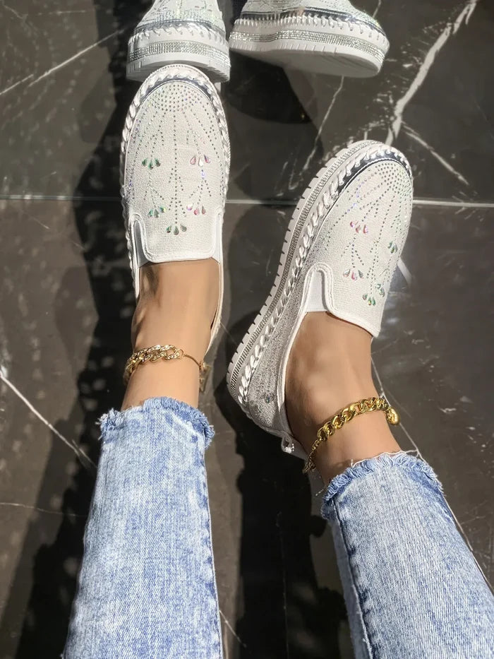White / 35