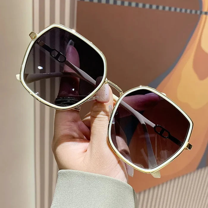 Solaré Luxe™ Luxe Frame Fashion