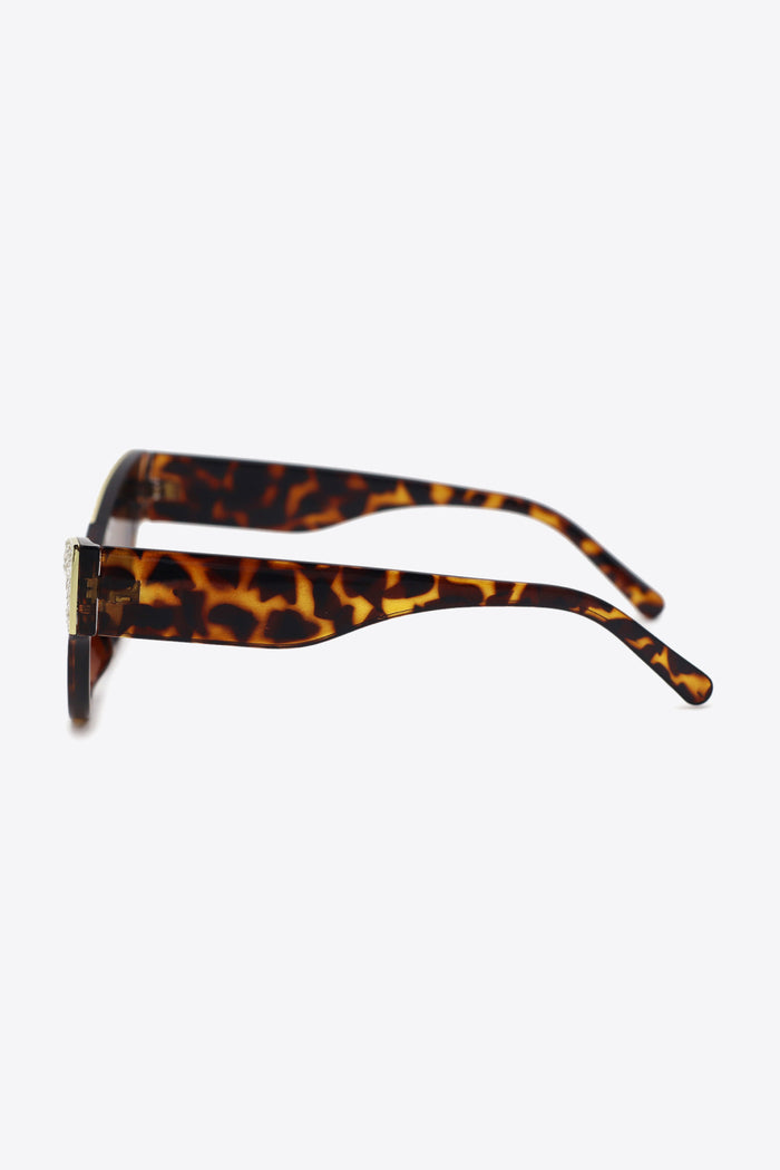 Solaré Luxe™ Rhinestone Cat Eye