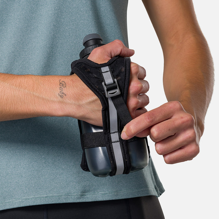 color:Black/Reflective Silver||seo:Nathan SpeedDraw 2 18oz Flask - Black/Reflective Silver - Model Tightening Strap for Better Fit