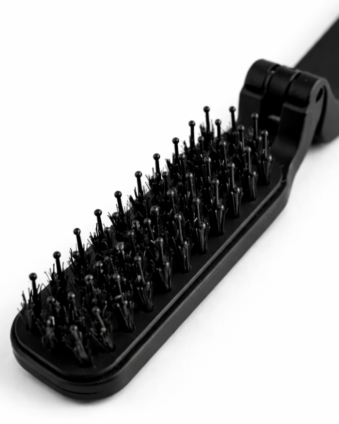 Tame the Mane - Compact travel hairbrush