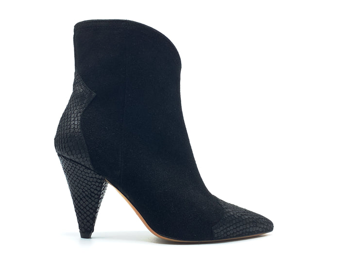 The Seller - S8697 (Black)