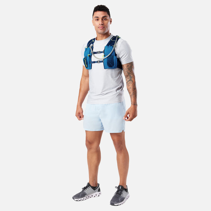 color:Deep Blue/Safety Yellow||seo:Nathan VaporAir 3.0 7 Liter Men's Hydration Pack - Deep Blue/Safety Yellow - On Model - Three Quarter View